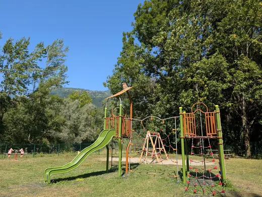 Speeltuin voor kinderen van Camping des Neiges