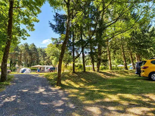 Kampeerplaats voor tent en caravan op Camping des Neiges in de Savoie