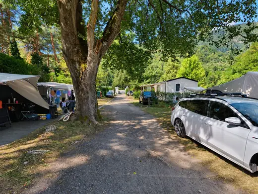Kampeerplaats voor tent en caravan op Camping des Neiges in de Savoie