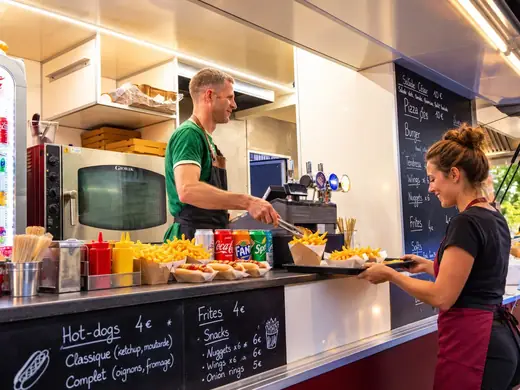 Snackbar en eten en drinken op Camping des Neiges