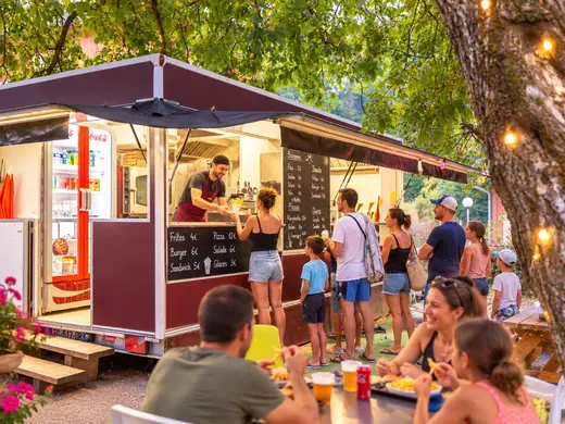 Snackbar en eten en drinken op Camping des Neiges